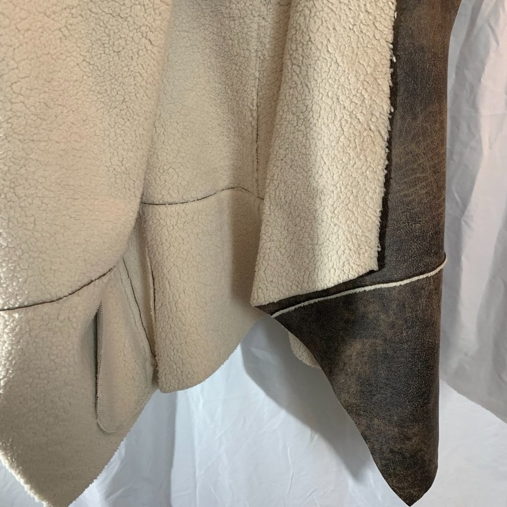 JACK by BB Dakota Faux Shearling Vest Wrap Cardigan - Picture 8 of 9